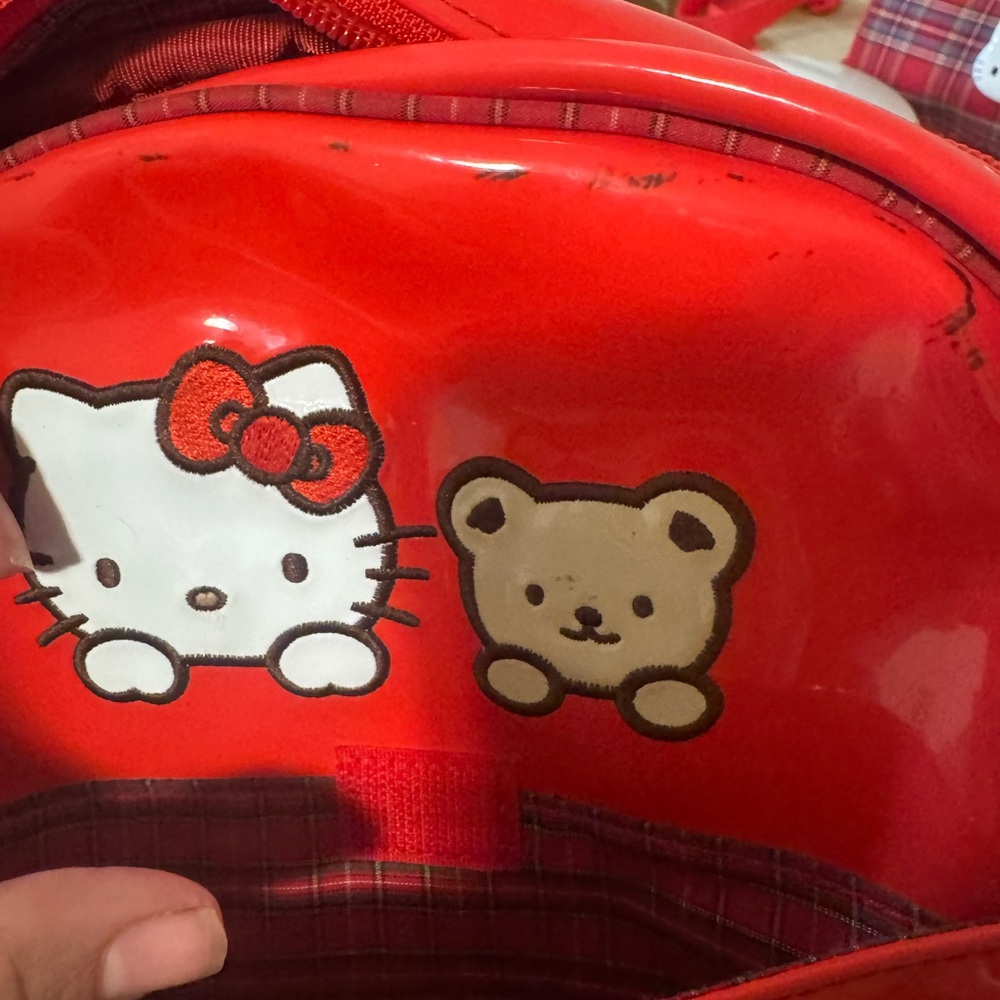 Hello Kitty Red Backpack - Picture 8 of 9